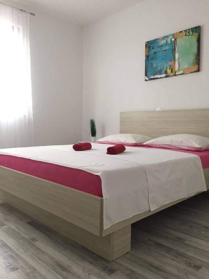 Apartment Ante And Dijana Starigrad Paklenica Ngoại thất bức ảnh